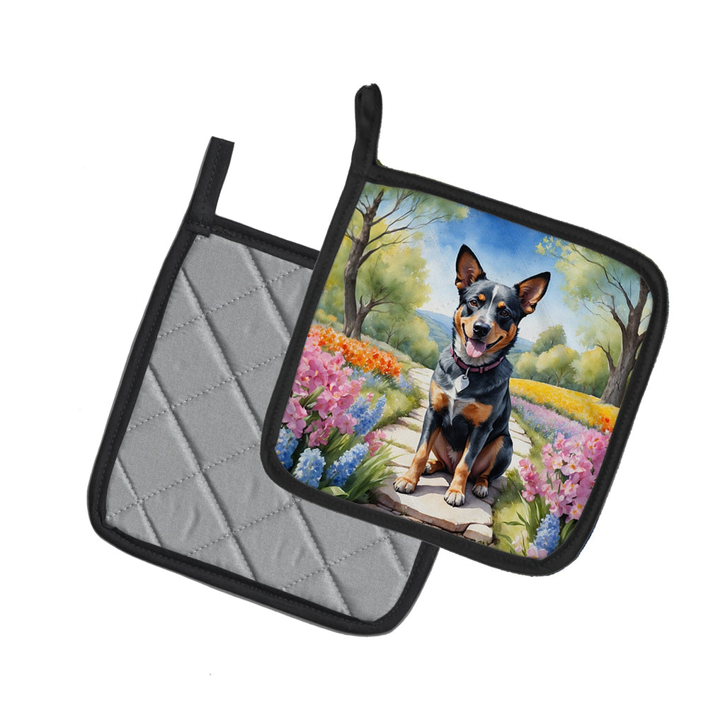 Australian Cattle Dog Spring Garden Pot Holder Set of 2 Heat Resistant Quilted Hot Pads 7.5 x 7.5 Inch, Insulated Kitchen Trivets for Cooking & Baking