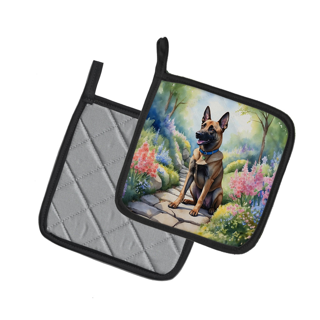Belgian Malinois Spring Garden Pot Holder Set of 2 Heat Resistant Quilted Hot Pads 7.5 x 7.5 Inch, Insulated Kitchen Trivets for Cooking & Baking