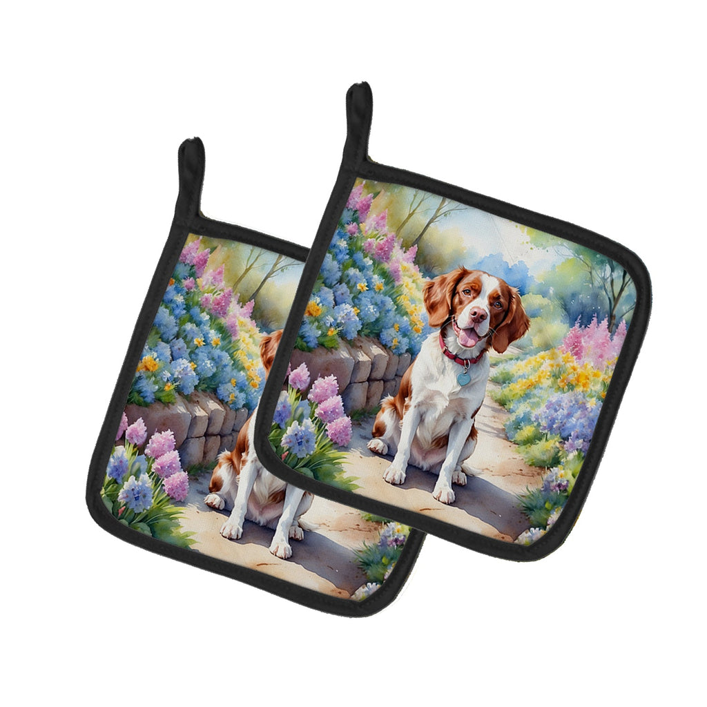 Brittany Spaniel Spring Path Pot Holder Set of 2 Heat Resistant Quilted Hot Pads 7.5 x 7.5 Inch, Insulated Kitchen Trivets for Cooking & Baking
