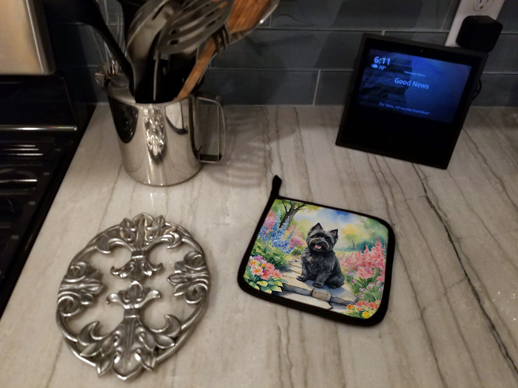 Cairn Terrier Spring Path Pot Holder Set of 2 Heat Resistant Quilted Hot Pads 7.5 x 7.5 Inch, Insulated Kitchen Trivets for Cooking & Baking