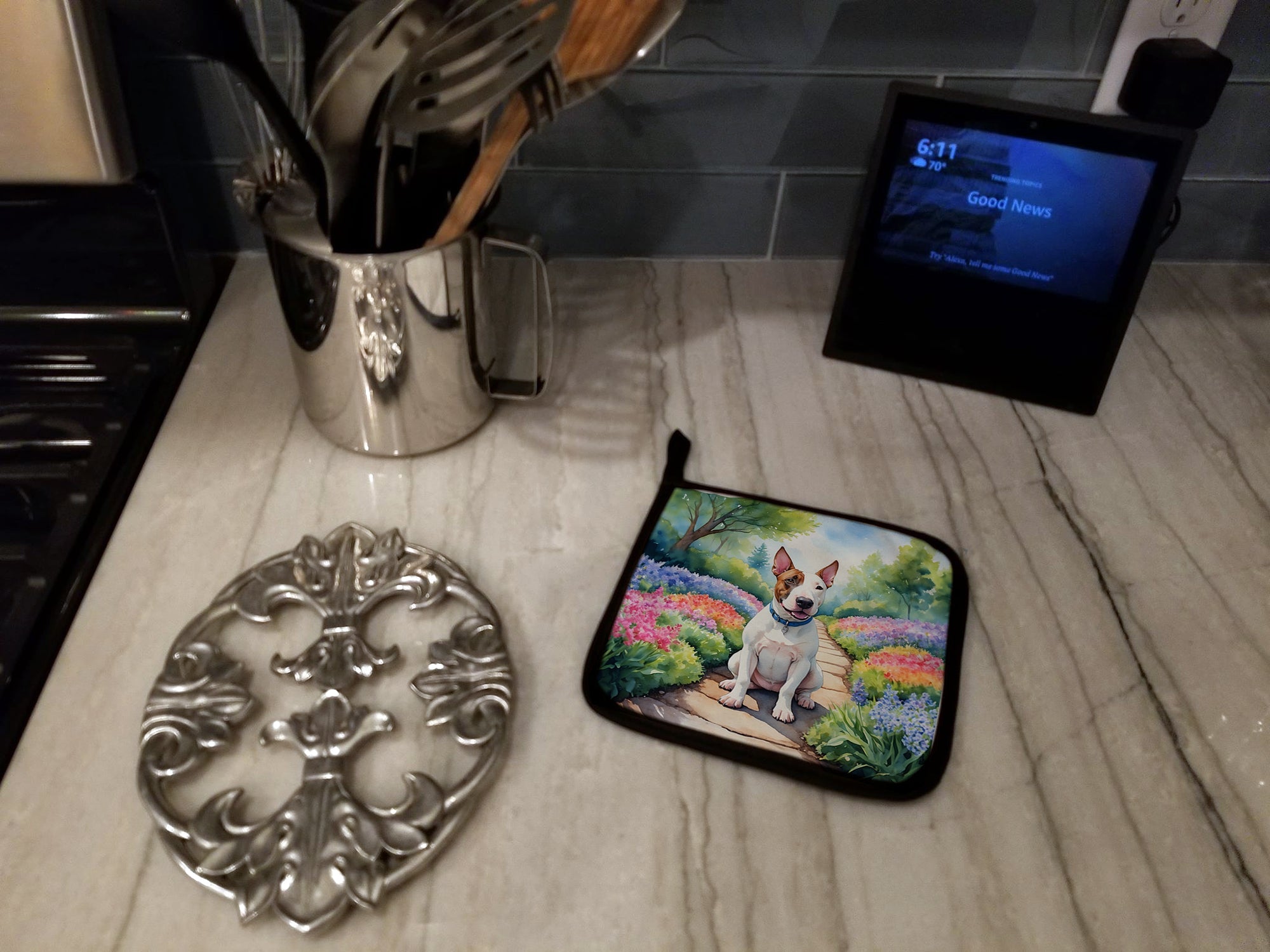 English Bull Terrier Spring Path Pot Holder Set of 2 Heat Resistant Quilted Hot Pads 7.5 x 7.5 Inch, Insulated Kitchen Trivets for Cooking & Baking