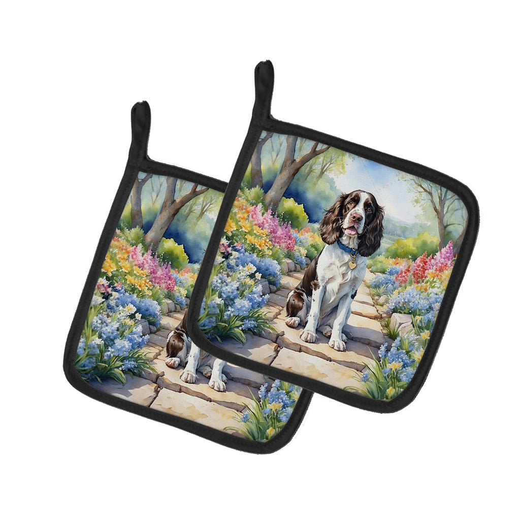 English Springer Spaniel Spring Path Pot Holder Set of 2 Heat Resistant Quilted Hot Pads 7.5 x 7.5 Inch, Insulated Kitchen Trivets for Cooking & Baking