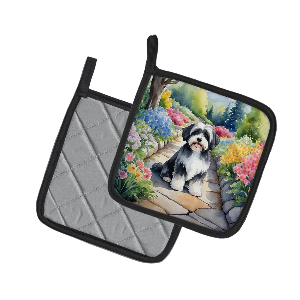 Havanese Spring Path Pot Holder Set of 2 Heat Resistant Quilted Hot Pads 7.5 x 7.5 Inch, Insulated Kitchen Trivets for Cooking & Baking