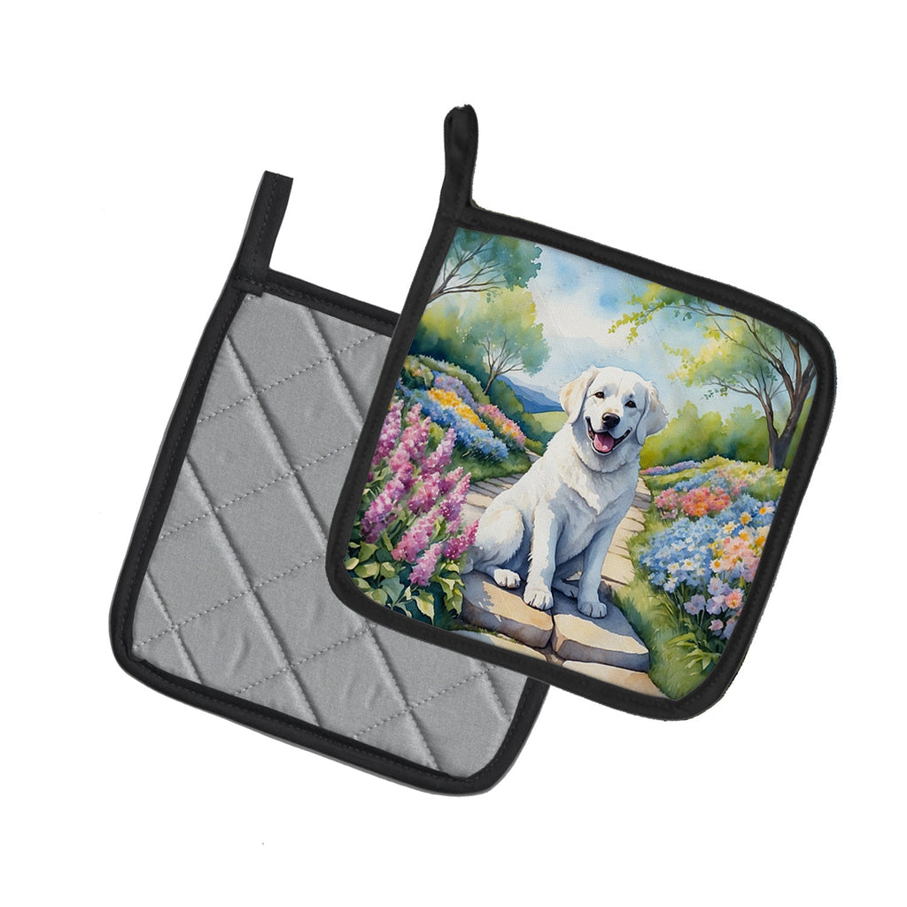 Kuvasz Spring Path Pot Holder Set of 2 Heat Resistant Quilted Hot Pads 7.5 x 7.5 Inch, Insulated Kitchen Trivets for Cooking & Baking