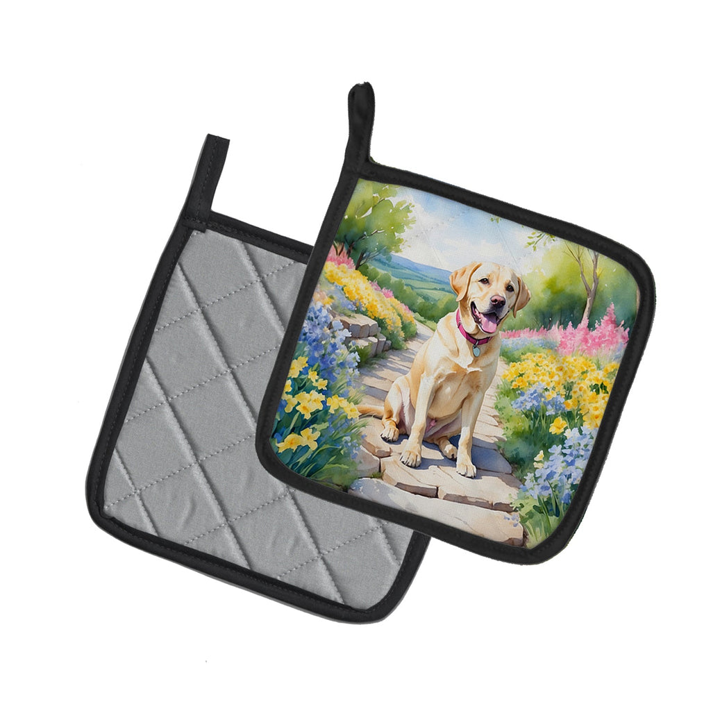 Labrador Retriever Spring Path Pot Holder Set of 2 Heat Resistant Quilted Hot Pads 7.5 x 7.5 Inch, Insulated Kitchen Trivets for Cooking & Baking