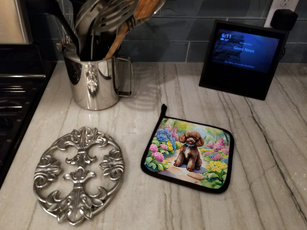 Chocolate Poodle Spring Path Pot Holder Set of 2 Heat Resistant Quilted Hot Pads 7.5 x 7.5 Inch, Insulated Kitchen Trivets for Cooking & Baking