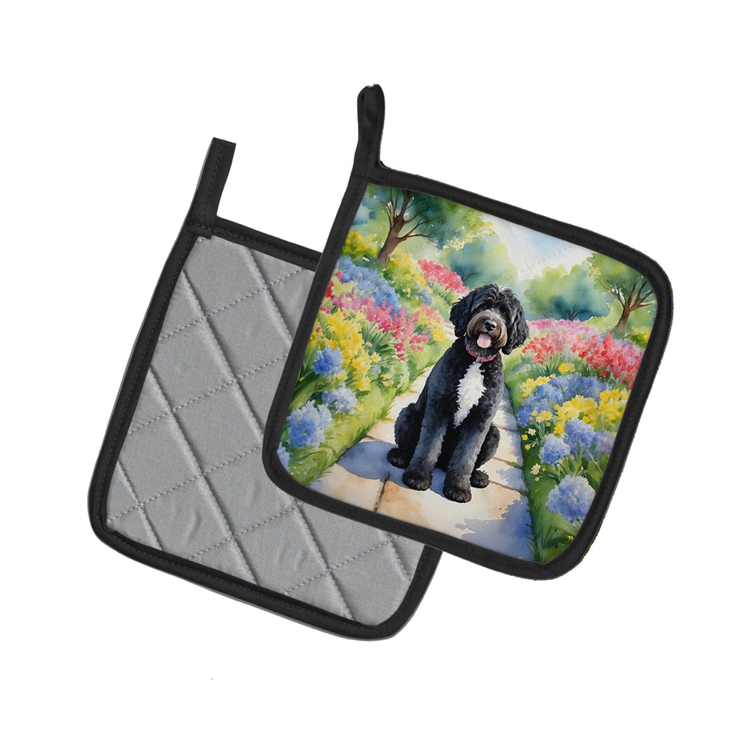 Portuguese Water Dog Spring Path Pot Holder Set of 2 Heat Resistant Quilted Hot Pads 7.5 x 7.5 Inch, Insulated Kitchen Trivets for Cooking & Baking