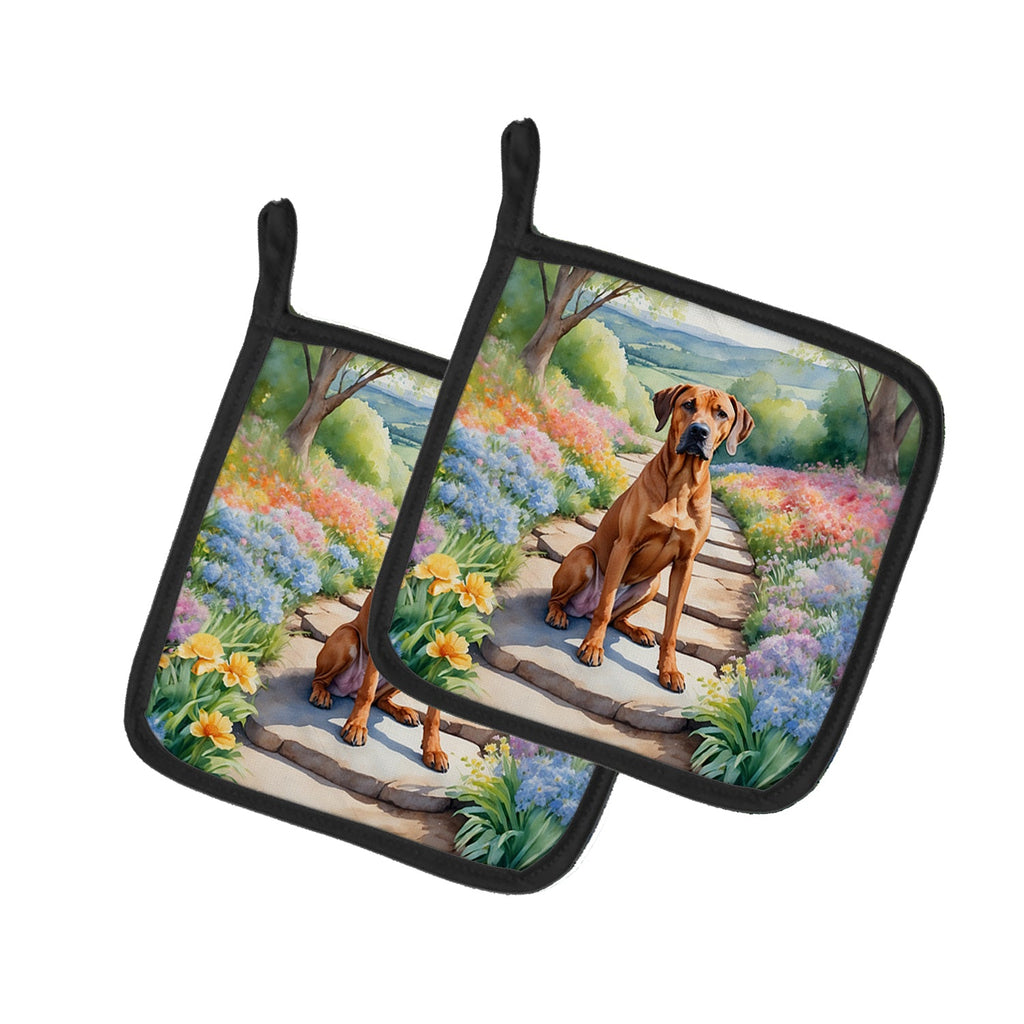 Rhodesian Ridgeback Spring Path Pot Holder Set of 2 Heat Resistant Quilted Hot Pads 7.5 x 7.5 Inch, Insulated Kitchen Trivets for Cooking & Baking