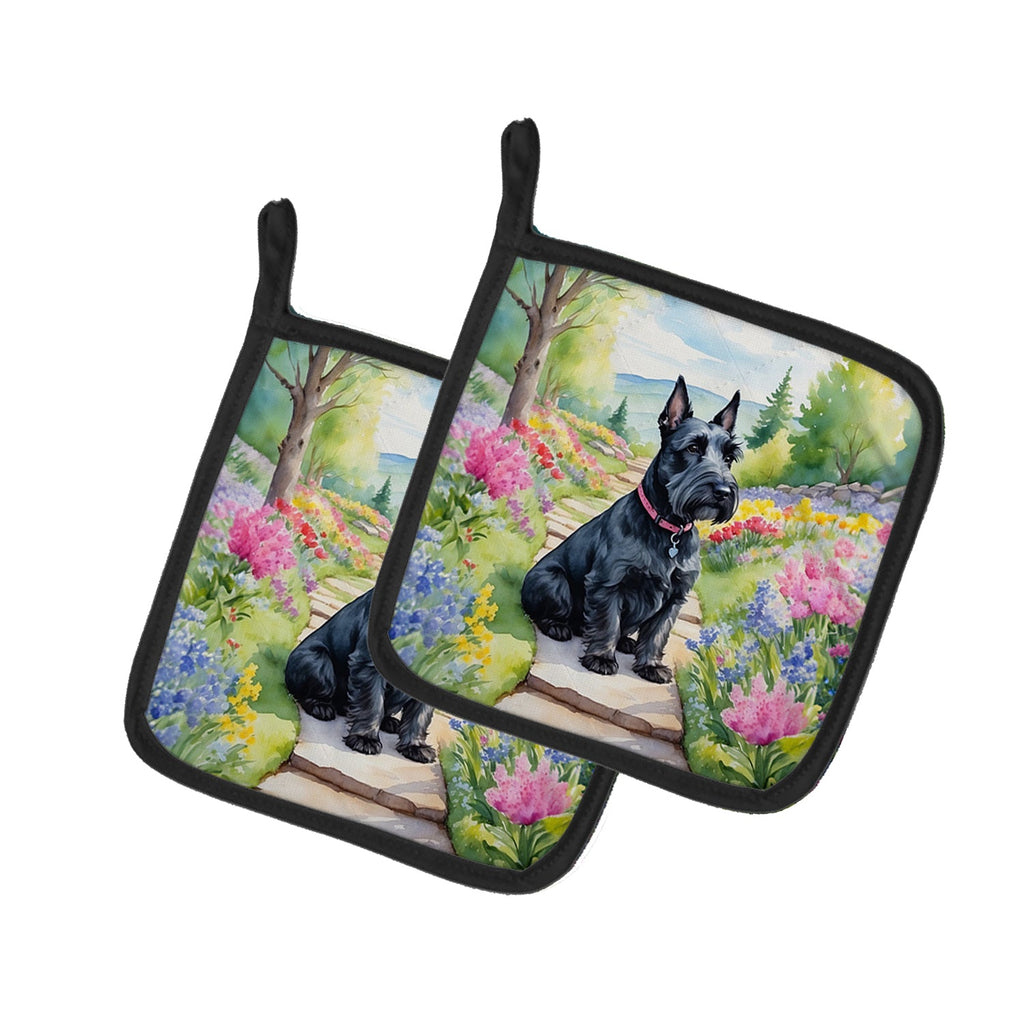 Scottish Terrier Spring Path Pot Holder Set of 2 Heat Resistant Quilted Hot Pads 7.5 x 7.5 Inch, Insulated Kitchen Trivets for Cooking & Baking