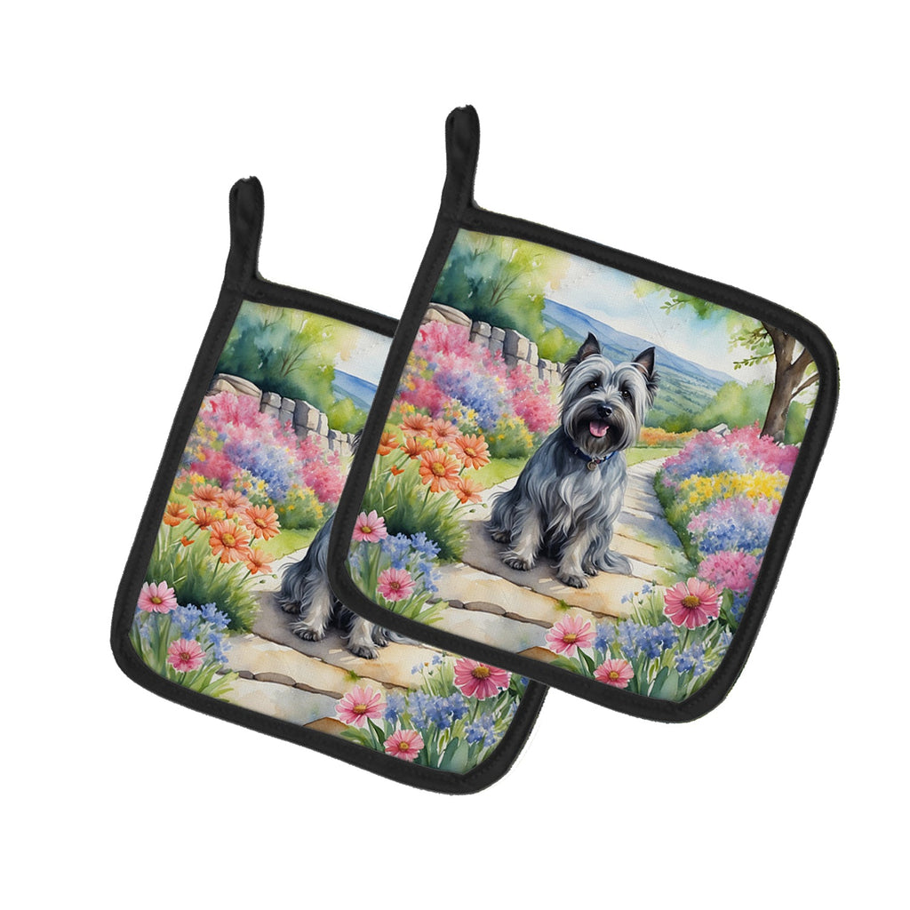 Skye Terrier Spring Path Pot Holder Set of 2 Heat Resistant Quilted Hot Pads 7.5 x 7.5 Inch, Insulated Kitchen Trivets for Cooking & Baking