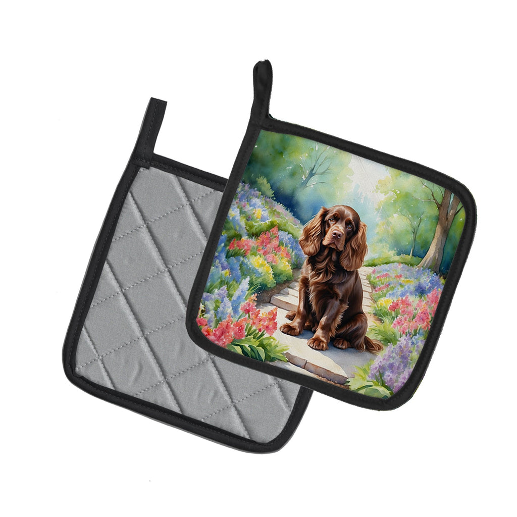 Sussex Spaniel Spring Path Pot Holder Set of 2 Heat Resistant Quilted Hot Pads 7.5 x 7.5 Inch, Insulated Kitchen Trivets for Cooking & Baking