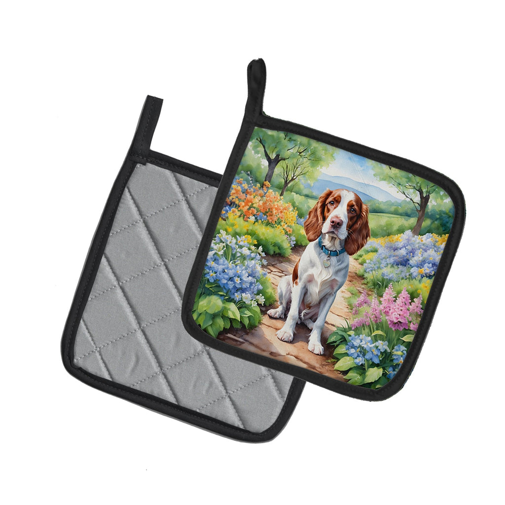 Welsh Springer Spaniel Spring Path Pot Holder Set of 2 Heat Resistant Quilted Hot Pads 7.5 x 7.5 Inch, Insulated Kitchen Trivets for Cooking & Baking