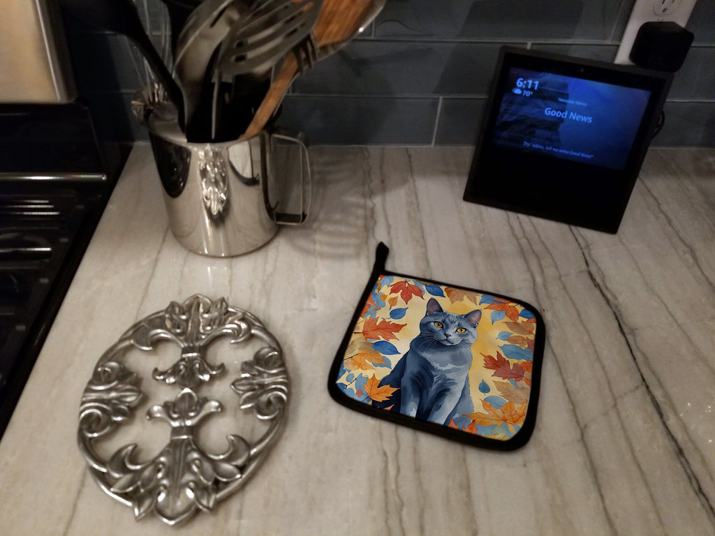 Chartreux Cat in Fall Leaves Pot Holder Set of 2 Heat Resistant Quilted Hot Pads 7.5 x 7.5 Inch, Insulated Kitchen Trivets for Cooking & Baking