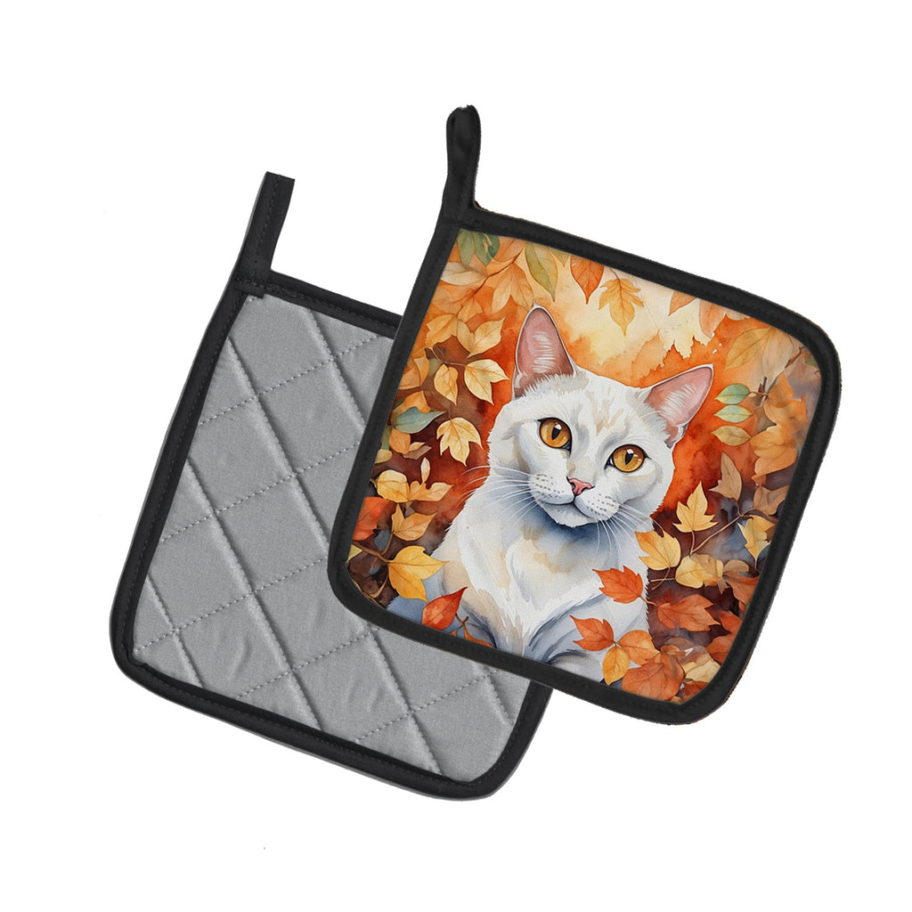 Khao Manee Cat in Fall Leaves Pot Holder Set of 2 Heat Resistant Quilted Hot Pads 7.5 x 7.5 Inch, Insulated Kitchen Trivets for Cooking & Baking