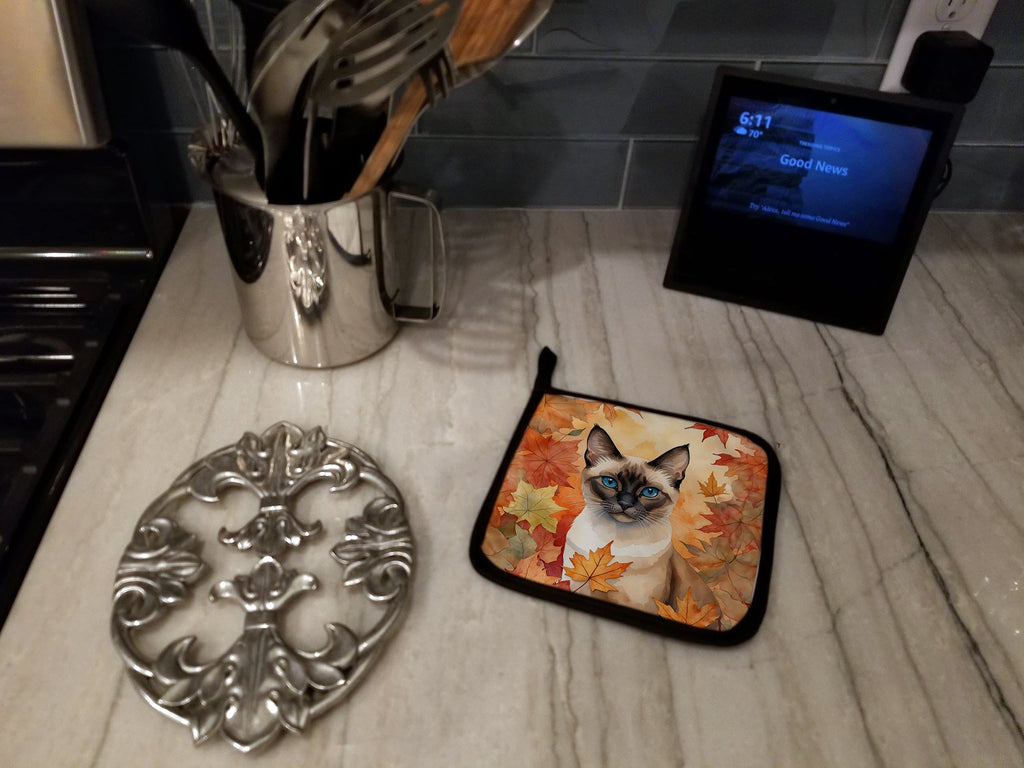 Siamese Cat in Fall Leaves Pot Holder Set of 2 Heat Resistant Quilted Hot Pads 7.5 x 7.5 Inch, Insulated Kitchen Trivets for Cooking & Baking