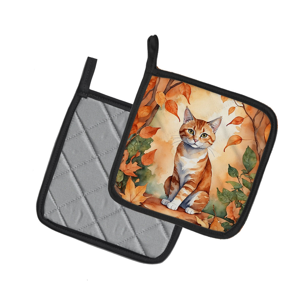 Suphalak Cat in Fall Leaves Pot Holder Set of 2 Heat Resistant Quilted Hot Pads 7.5 x 7.5 Inch, Insulated Kitchen Trivets for Cooking & Baking