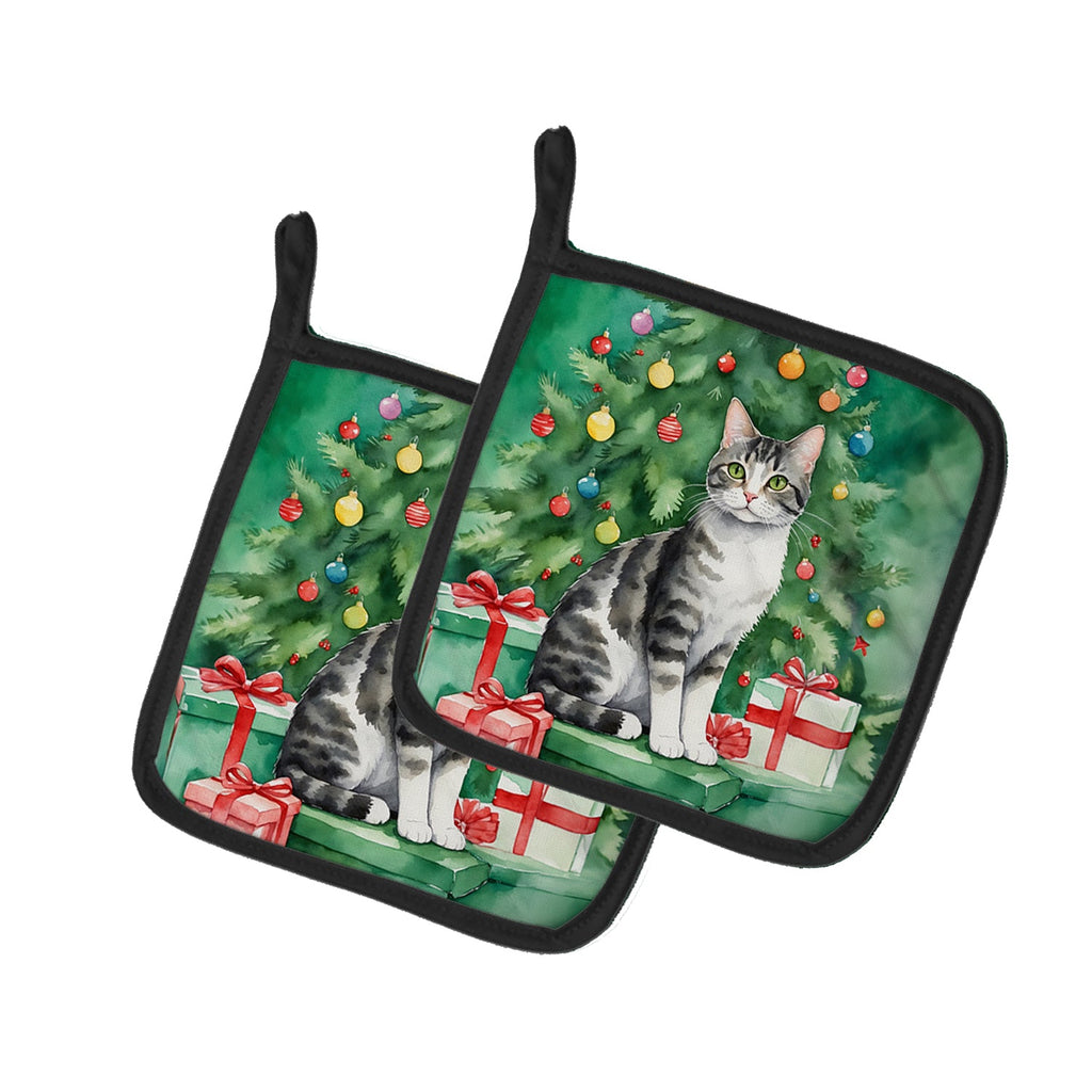 American Wirehair Cat By the Christmas Tree Pot Holder Set of 2 Heat Resistant Quilted Hot Pads 7.5 x 7.5 Inch, Insulated Kitchen Trivets for Cooking & Baking
