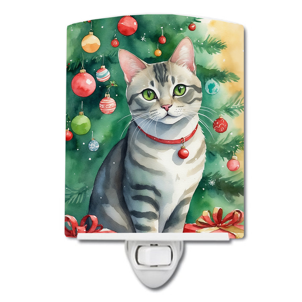 Asian Cat By the Christmas Tree Ceramic Night Light Compact, UL-Certified, Ideal for Bedroom, Bathroom, Nursery, Hallway, Kitchen, 6x4x3, Multicolor
