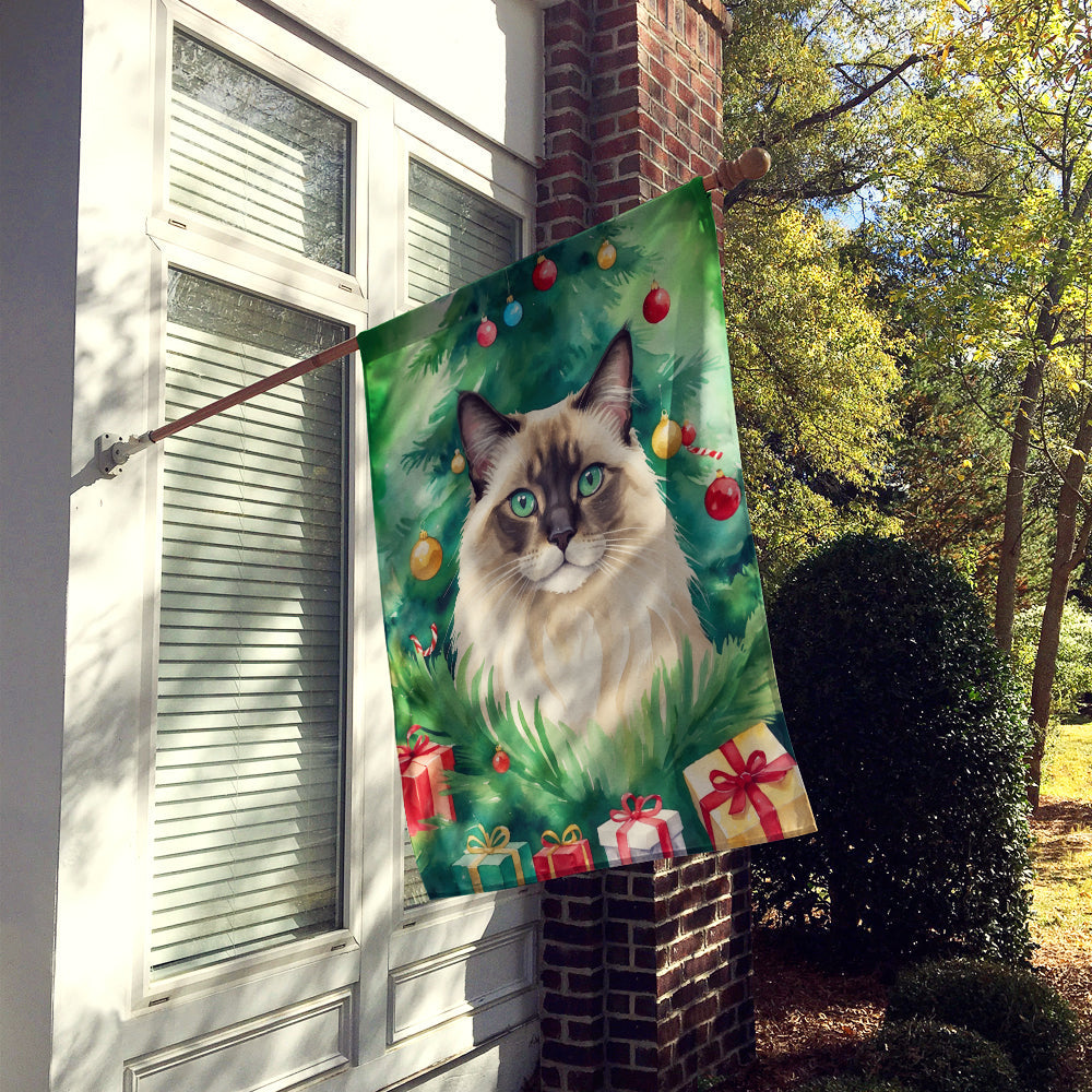 Balinese Cat By the Christmas Tree House Flag 28x40 Porch Sleeve Pole Decorative Outside Yard Banner Artwork Wall Hanging, Polyester