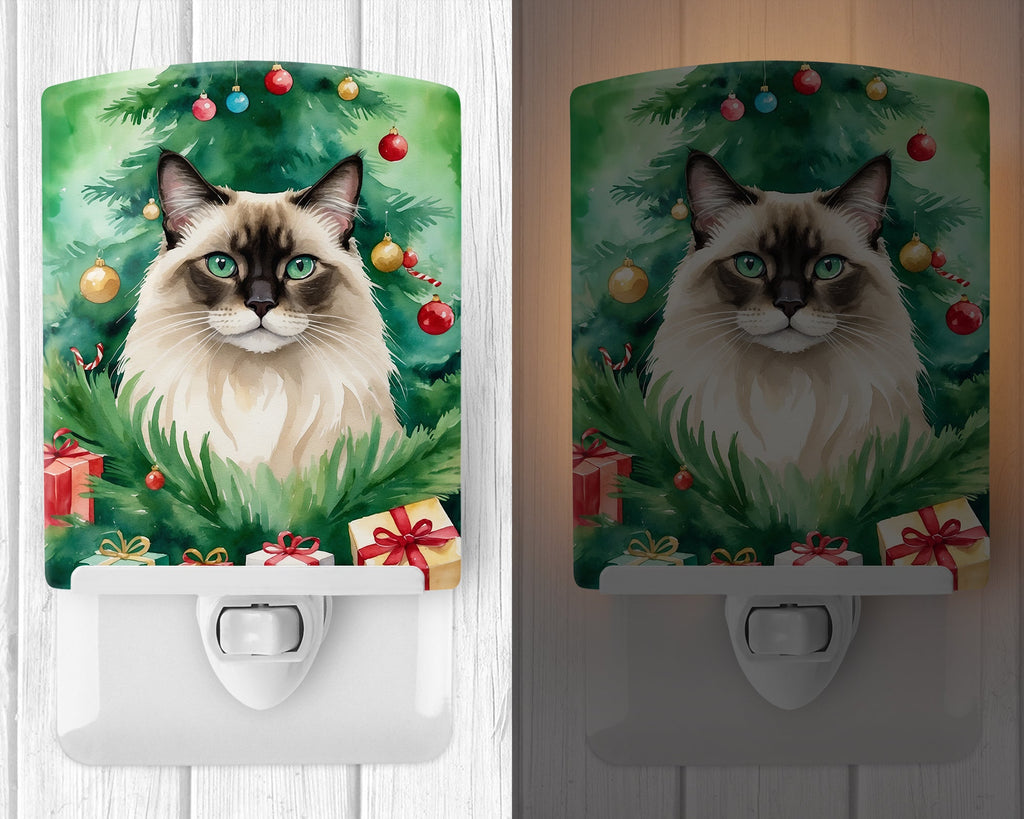 Balinese Cat By the Christmas Tree Ceramic Night Light Compact, UL-Certified, Ideal for Bedroom, Bathroom, Nursery, Hallway, Kitchen, 6x4x3, Multicolor
