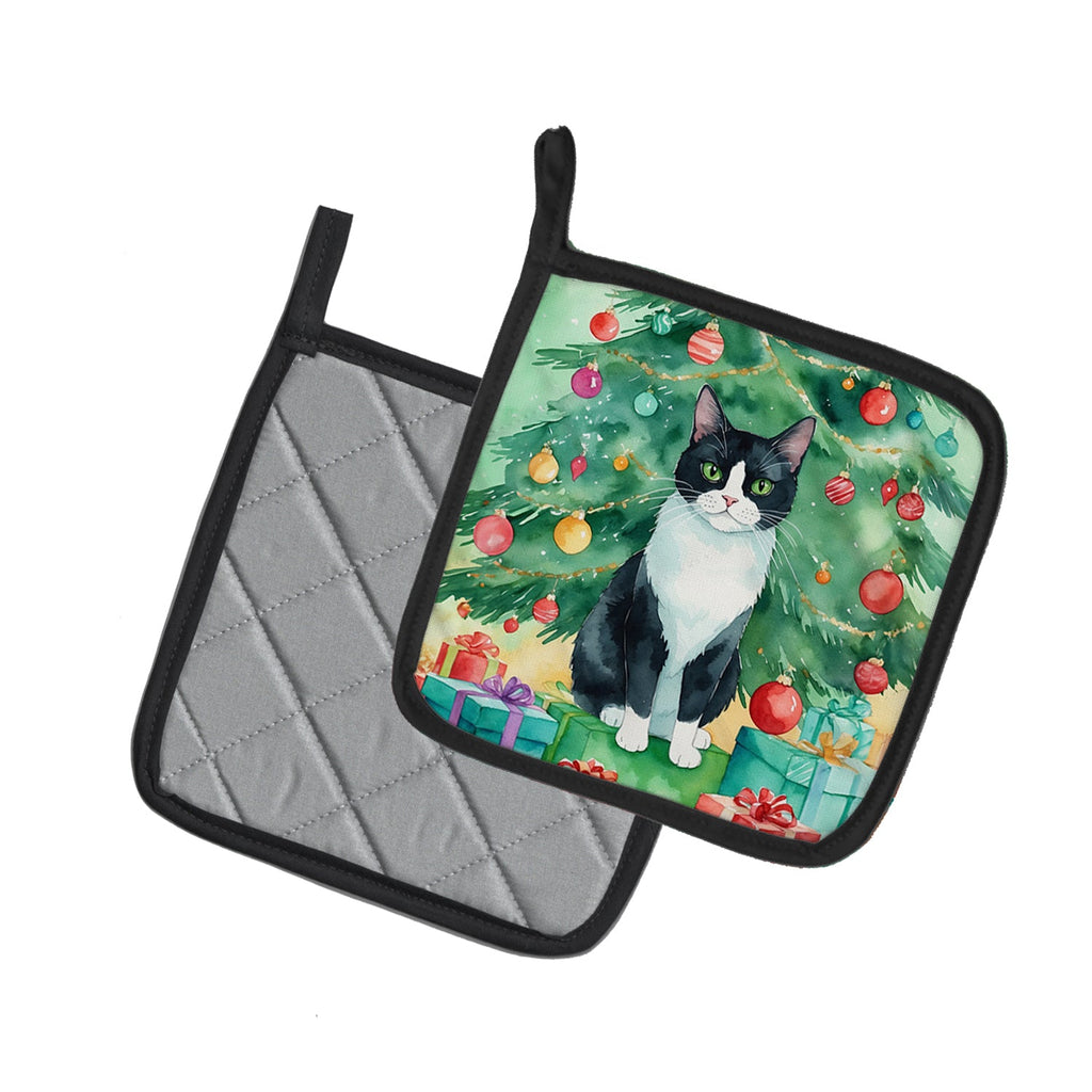 Chantilly Tiffany Cat By the Christmas Tree Pot Holder Set of 2 Heat Resistant Quilted Hot Pads 7.5 x 7.5 Inch, Insulated Kitchen Trivets for Cooking & Baking