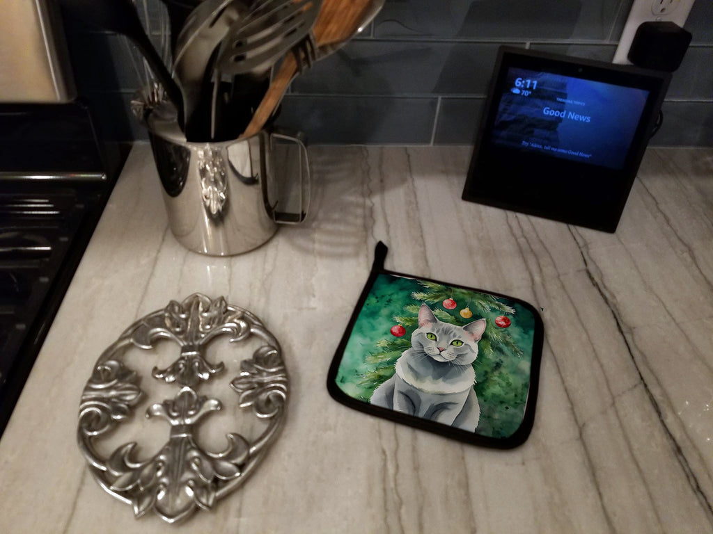 Korat Cat By the Christmas Tree Pot Holder Set of 2 Heat Resistant Quilted Hot Pads 7.5 x 7.5 Inch, Insulated Kitchen Trivets for Cooking & Baking