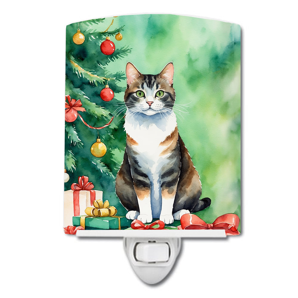 Manx Cat By the Christmas Tree Ceramic Night Light Compact, UL-Certified, Ideal for Bedroom, Bathroom, Nursery, Hallway, Kitchen, 6x4x3, Multicolor