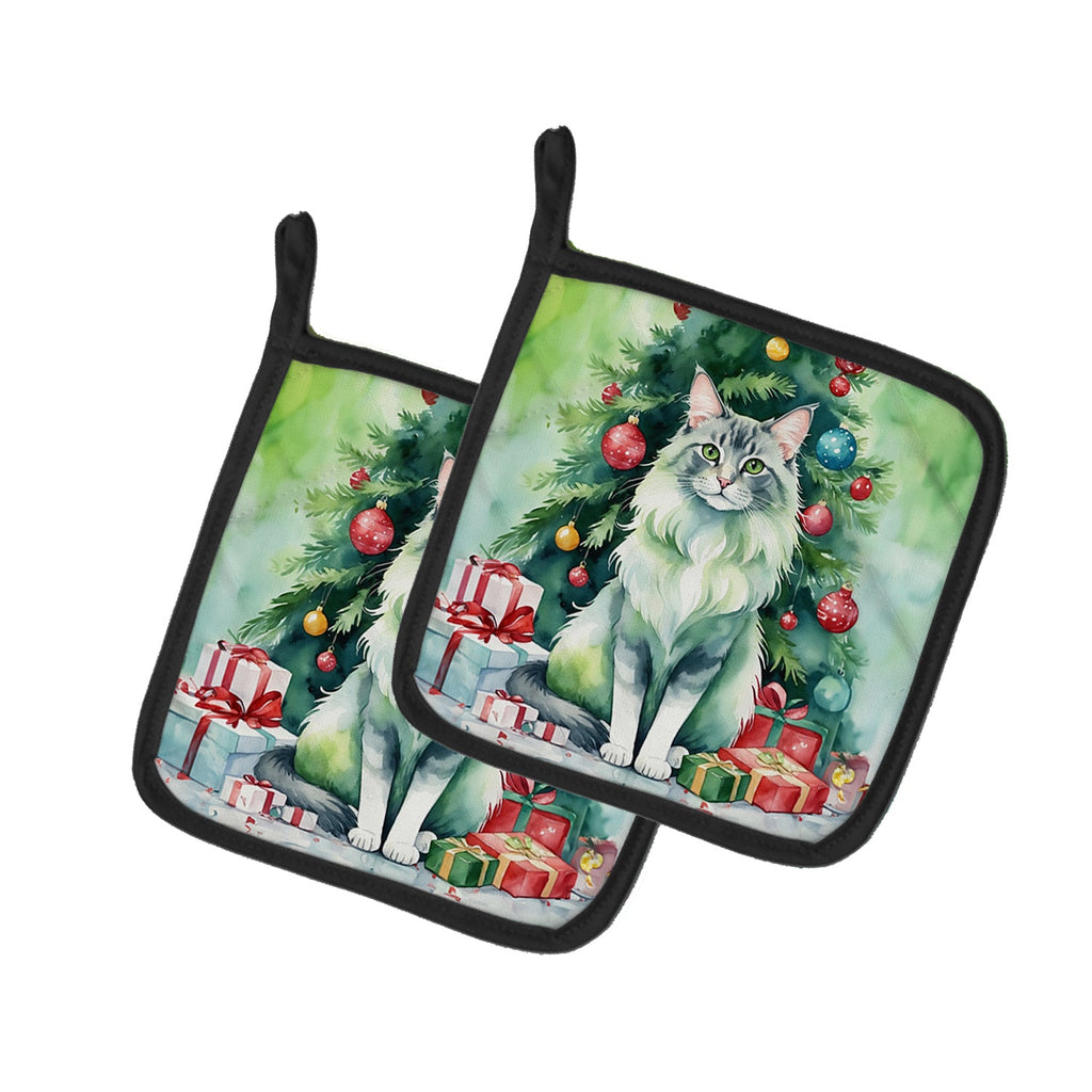 Oriental Longhair Cat By the Christmas Tree Pot Holder Set of 2 Heat Resistant Quilted Hot Pads 7.5 x 7.5 Inch, Insulated Kitchen Trivets for Cooking & Baking