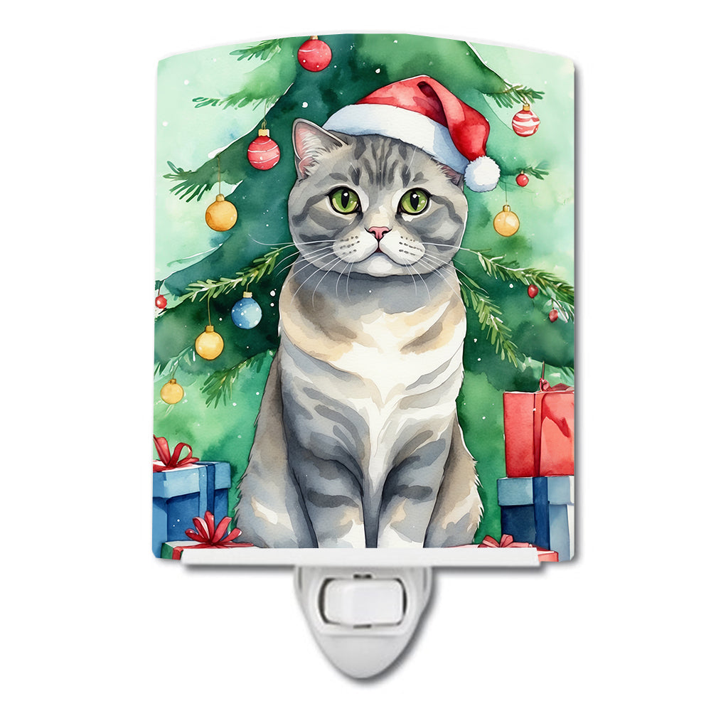 Scottish Fold Cat By the Christmas Tree Ceramic Night Light Compact, UL-Certified, Ideal for Bedroom, Bathroom, Nursery, Hallway, Kitchen, 6x4x3, Multicolor