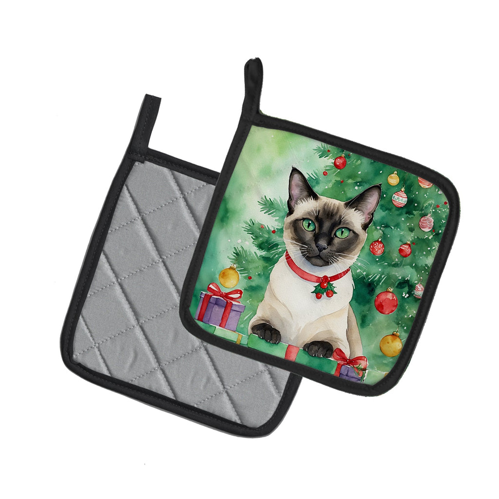 Siamese Cat By the Christmas Tree Pot Holder Set of 2 Heat Resistant Quilted Hot Pads 7.5 x 7.5 Inch, Insulated Kitchen Trivets for Cooking & Baking