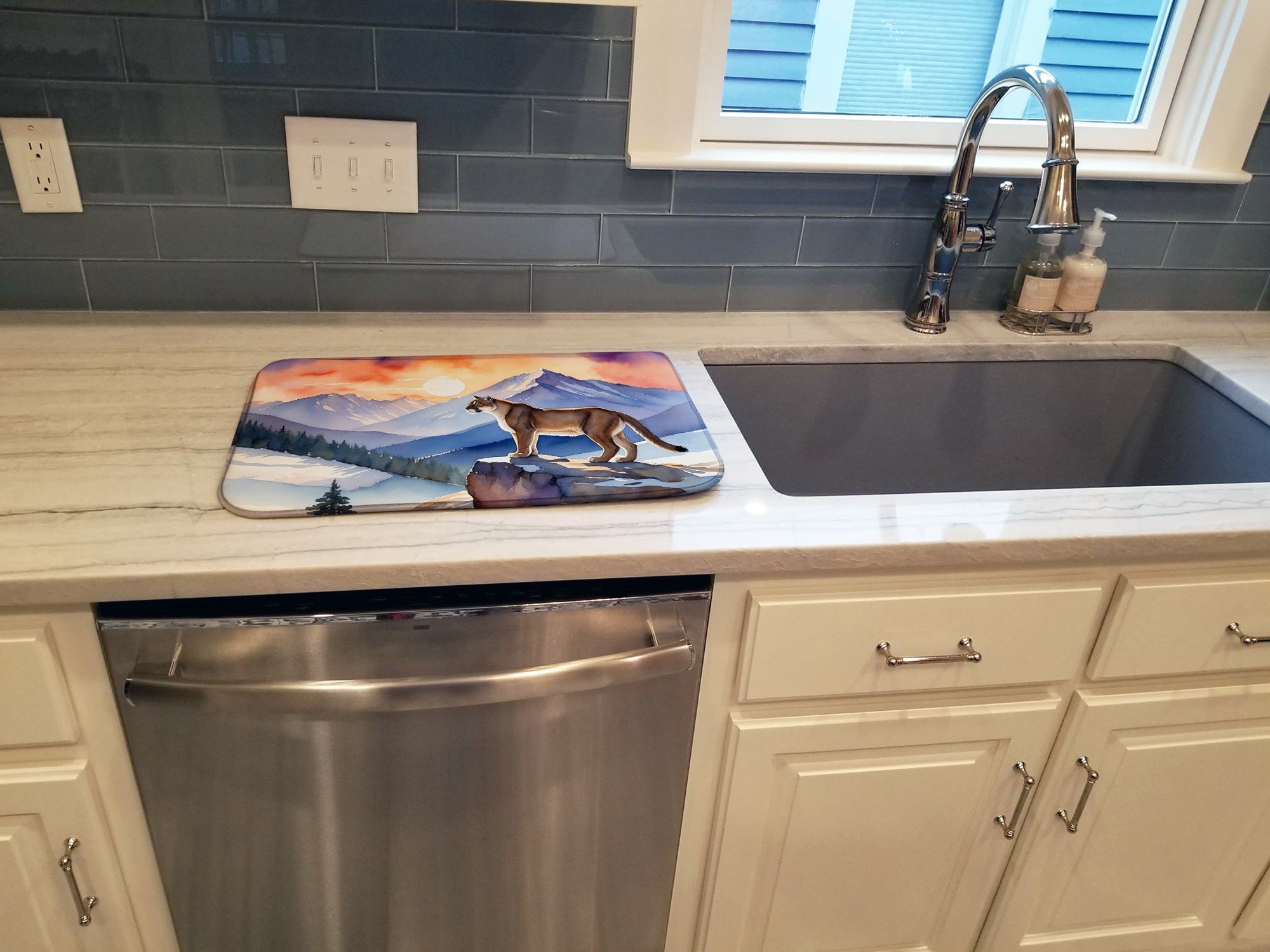 Mountain Majesty Lion Dish Drying Mat Absorbent Dish Drying Mat Pad for Kitchen Counter Dish Drainer Mat for Countertop, 14 x 21", Multicolor