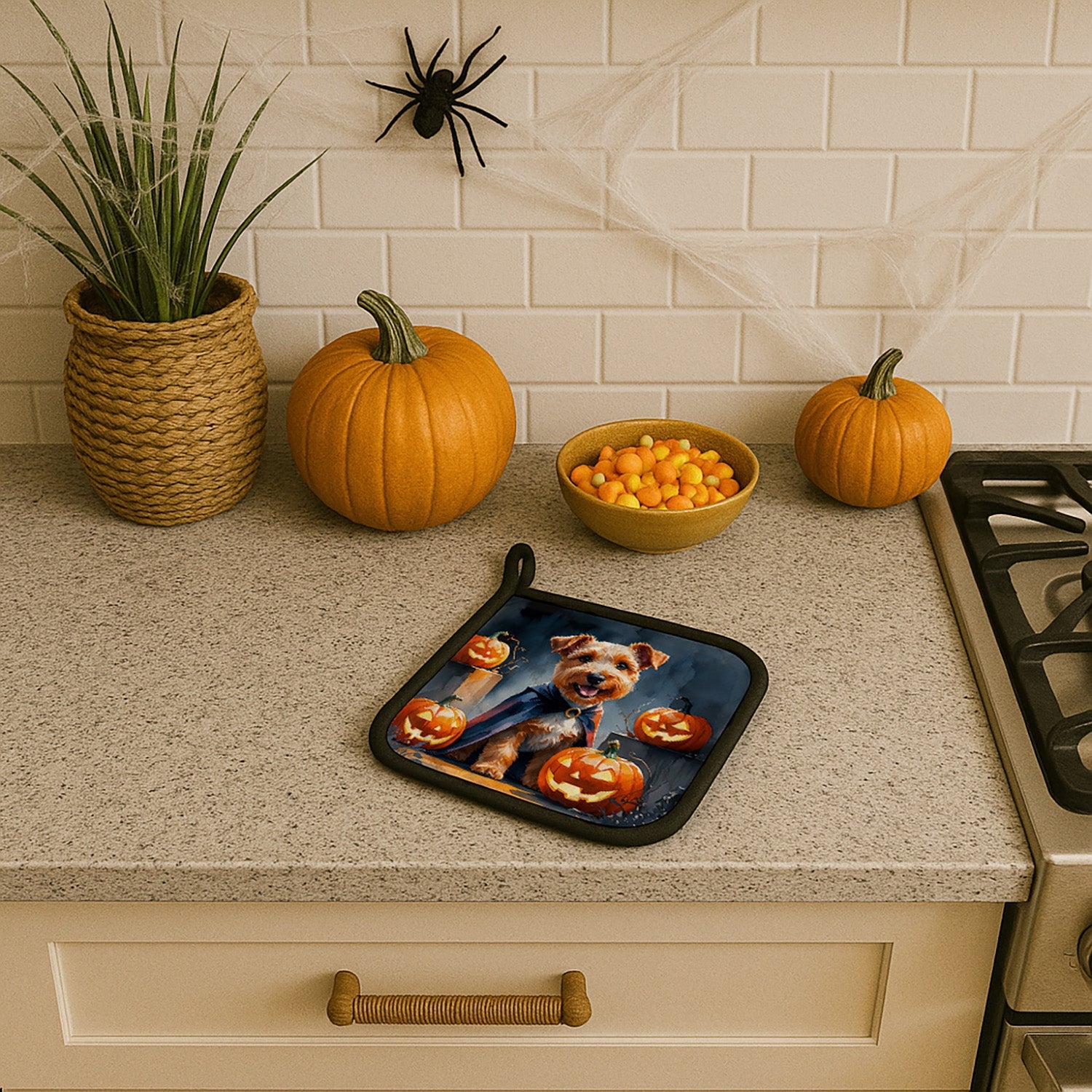 Airedale Terrier Puppy Halloween Pot Holder Set of 2 Heat Resistant Quilted Hot Pads 7.5 x 7.5 Inch, Insulated Kitchen Trivets for Cooking & Baking