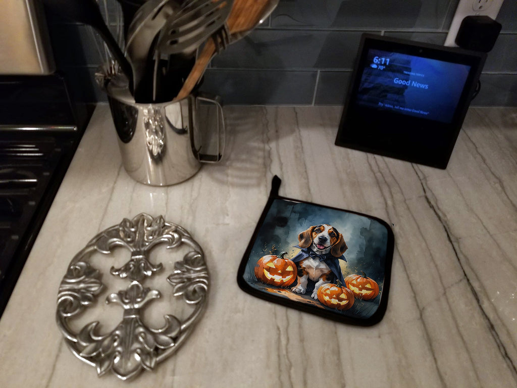 Basset Hound Puppy Halloween Pot Holder Set of 2 Heat Resistant Quilted Hot Pads 7.5 x 7.5 Inch, Insulated Kitchen Trivets for Cooking & Baking