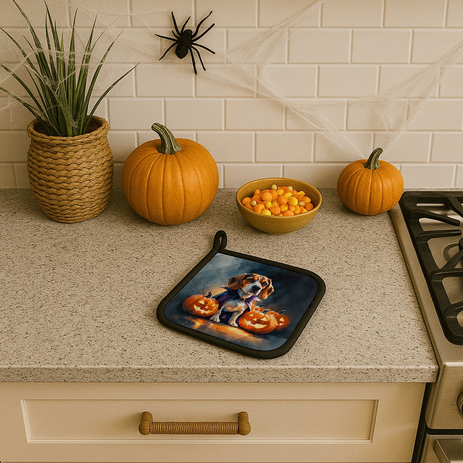 Beagle Puppy Halloween Pot Holder Set of 2 Heat Resistant Quilted Hot Pads 7.5 x 7.5 Inch, Insulated Kitchen Trivets for Cooking & Baking