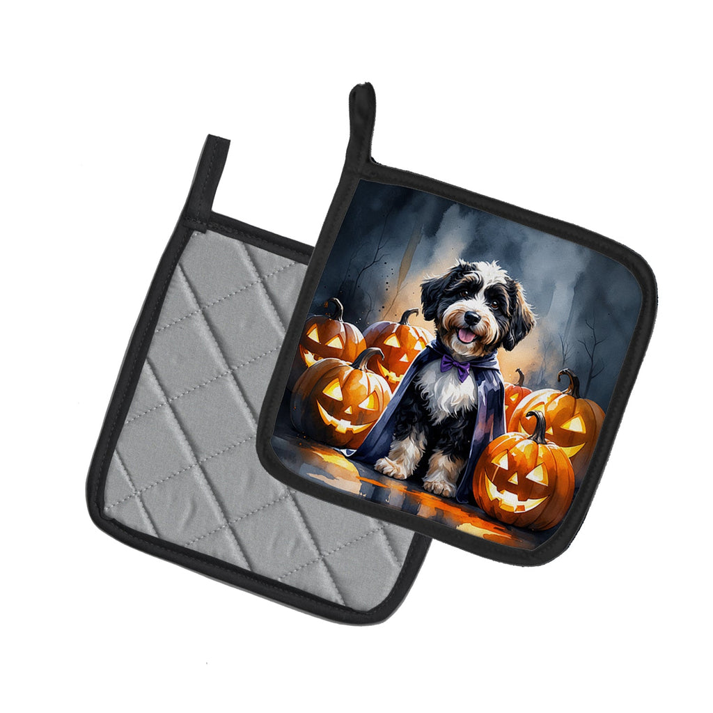 Bernedoodle Puppy Halloween Pot Holder Set of 2 Heat Resistant Quilted Hot Pads 7.5 x 7.5 Inch, Insulated Kitchen Trivets for Cooking & Baking