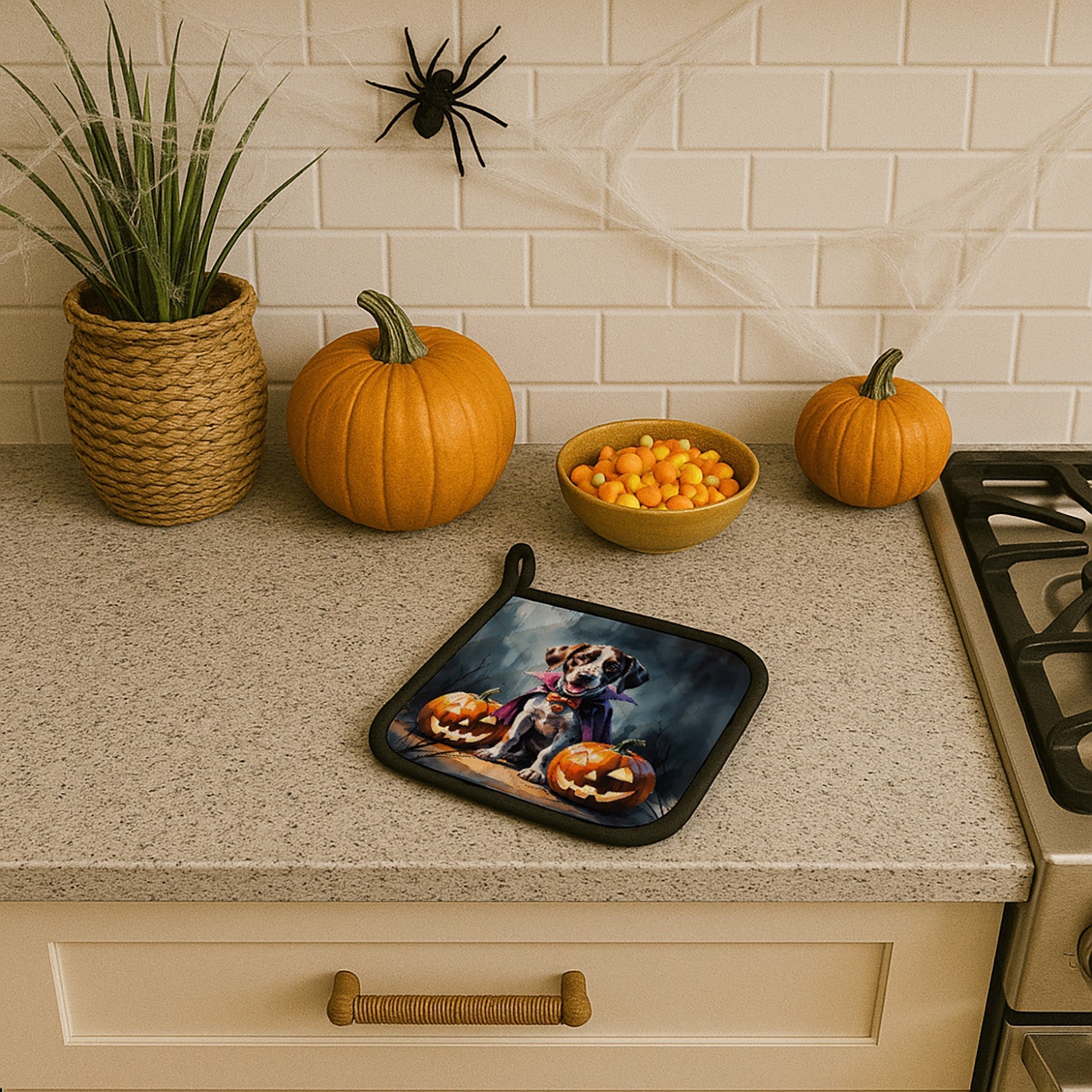 German Shorthaired Pointer Puppy Halloween Pot Holder Set of 2 Heat Resistant Quilted Hot Pads 7.5 x 7.5 Inch, Insulated Kitchen Trivets for Cooking & Baking
