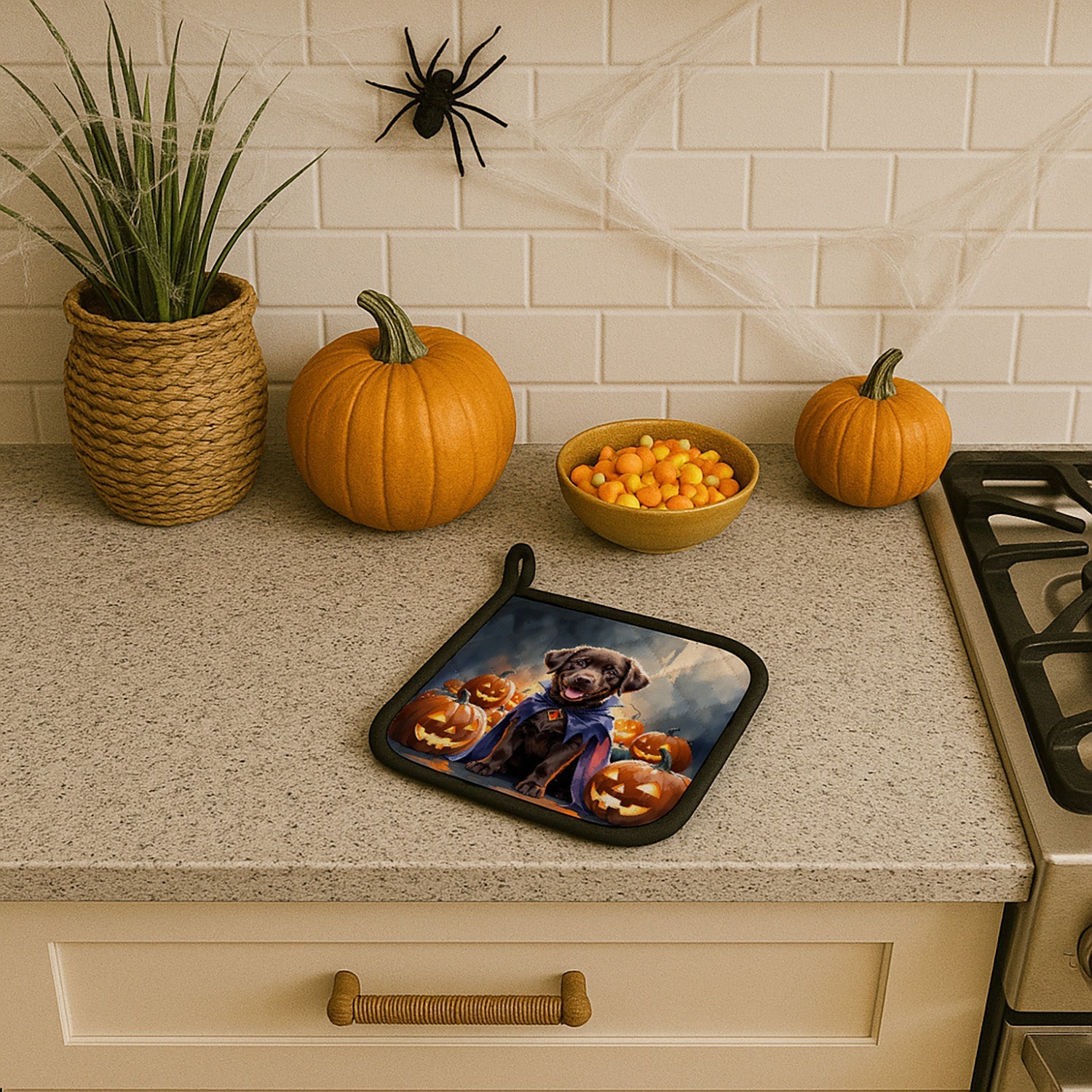 Chocolate Labrador Retriever Puppy Halloween Pot Holder Set of 2 Heat Resistant Quilted Hot Pads 7.5 x 7.5 Inch, Insulated Kitchen Trivets for Cooking & Baking