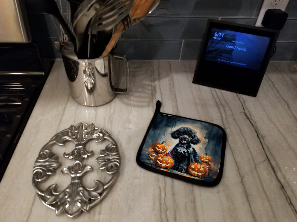 Black Poodle Puppy Halloween Pot Holder Set of 2 Heat Resistant Quilted Hot Pads 7.5 x 7.5 Inch, Insulated Kitchen Trivets for Cooking & Baking