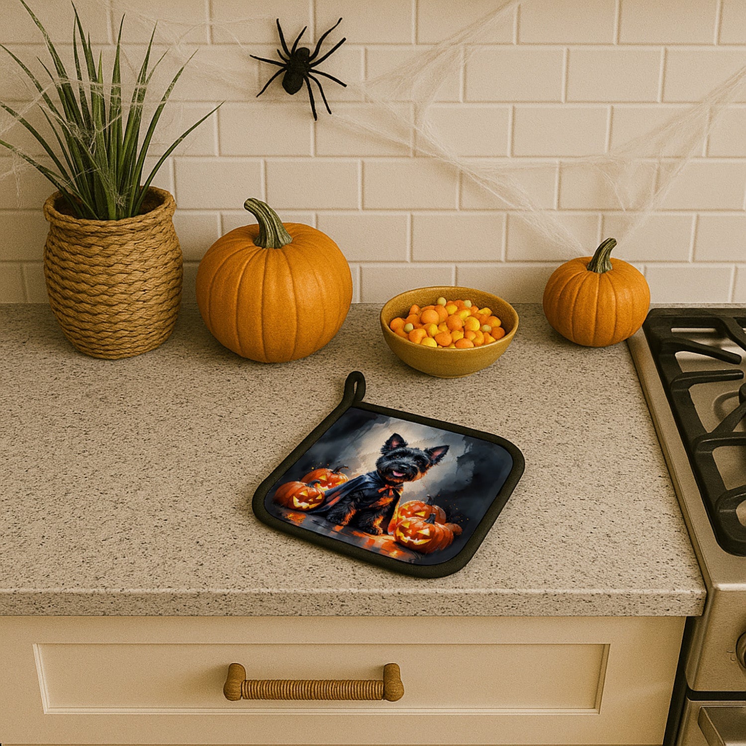 Scottish Terrier Puppy Halloween Pot Holder Set of 2 Heat Resistant Quilted Hot Pads 7.5 x 7.5 Inch, Insulated Kitchen Trivets for Cooking & Baking