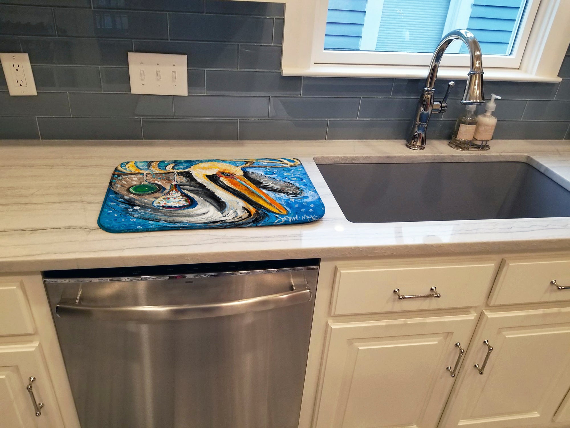 Pelican Dressed as a Reindeer Dish Drying Mat Absorbent Dish Drying Mat Pad for Kitchen Counter Dish Drainer Mat for Countertop, 14 x 21", Multicolor