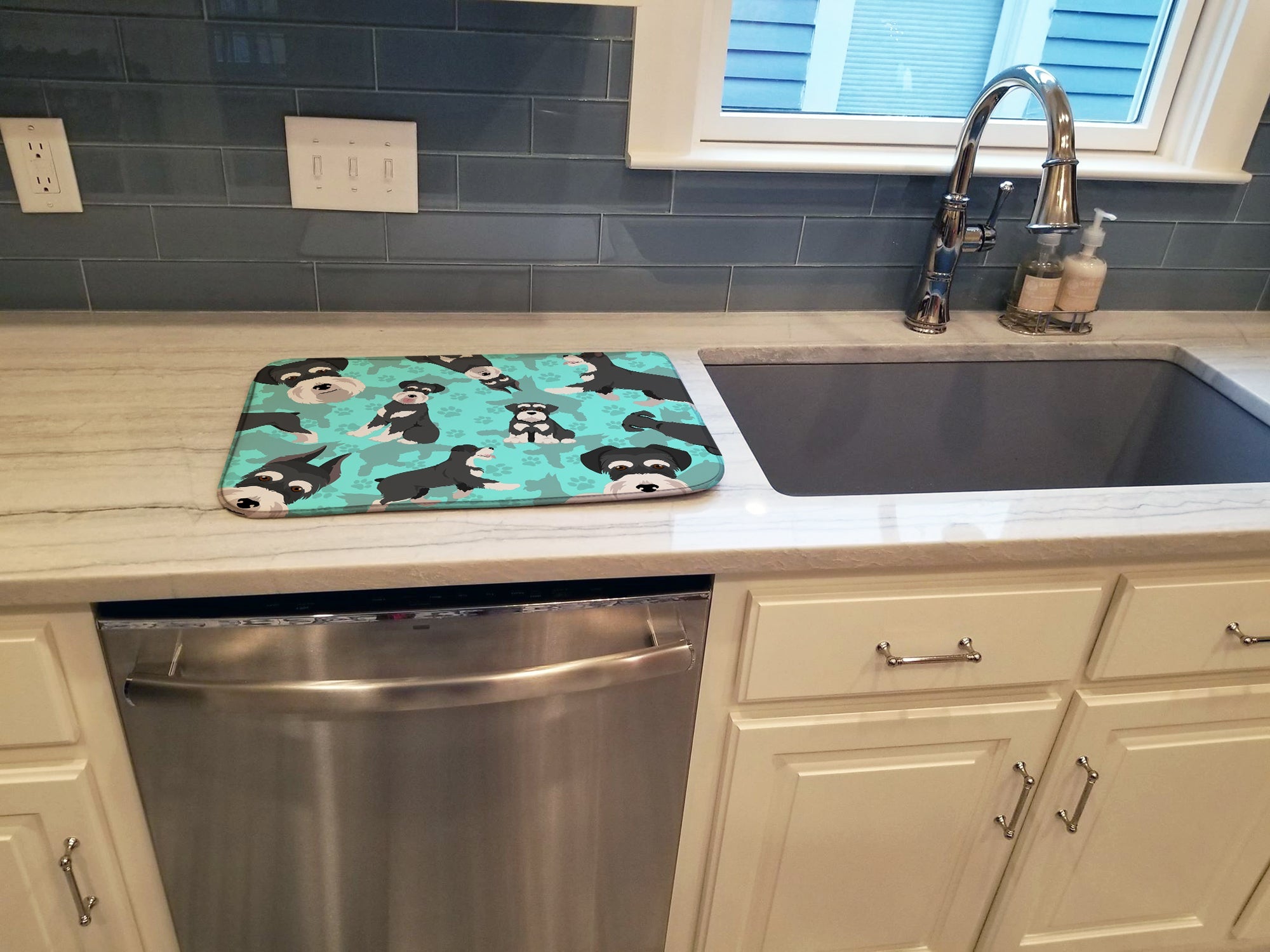 Black and Silver Schnauzer Dish Drying Mat Absorbent Dish Drying Mat Pad for Kitchen Counter Dish Drainer Mat for Countertop, 14 x 21", Multicolor
