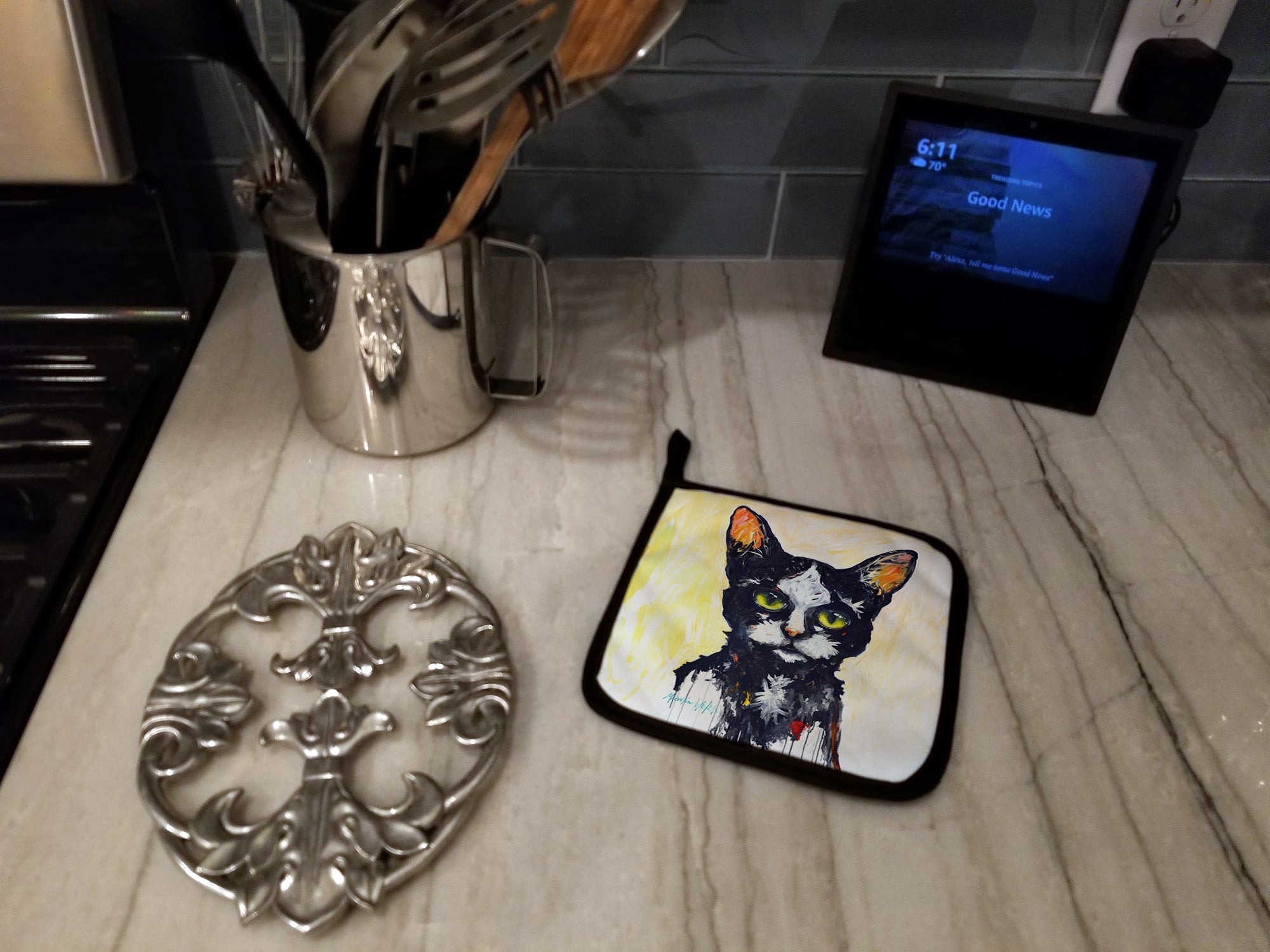 Big Kitty Cat Pot Holder Set of 2 Heat Resistant Quilted Hot Pads 7.5 x 7.5 Inch, Insulated Kitchen Trivets for Cooking & Baking