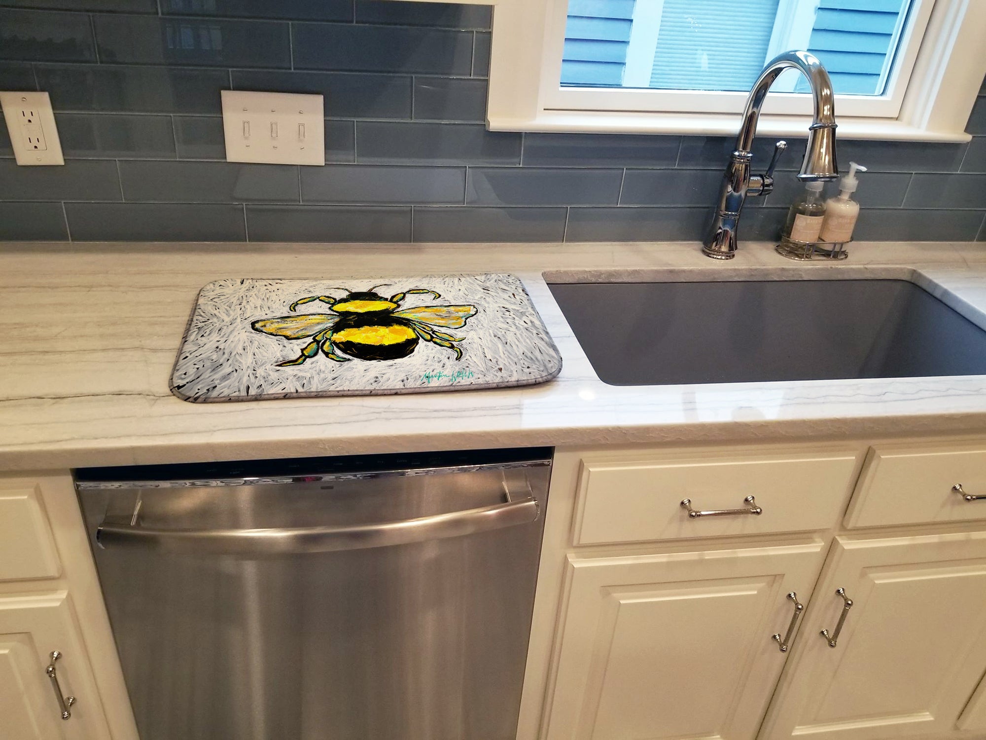 Buzzbee Bumblebee Dish Drying Mat Absorbent Dish Drying Mat Pad for Kitchen Counter Dish Drainer Mat for Countertop, 14 x 21", Multicolor