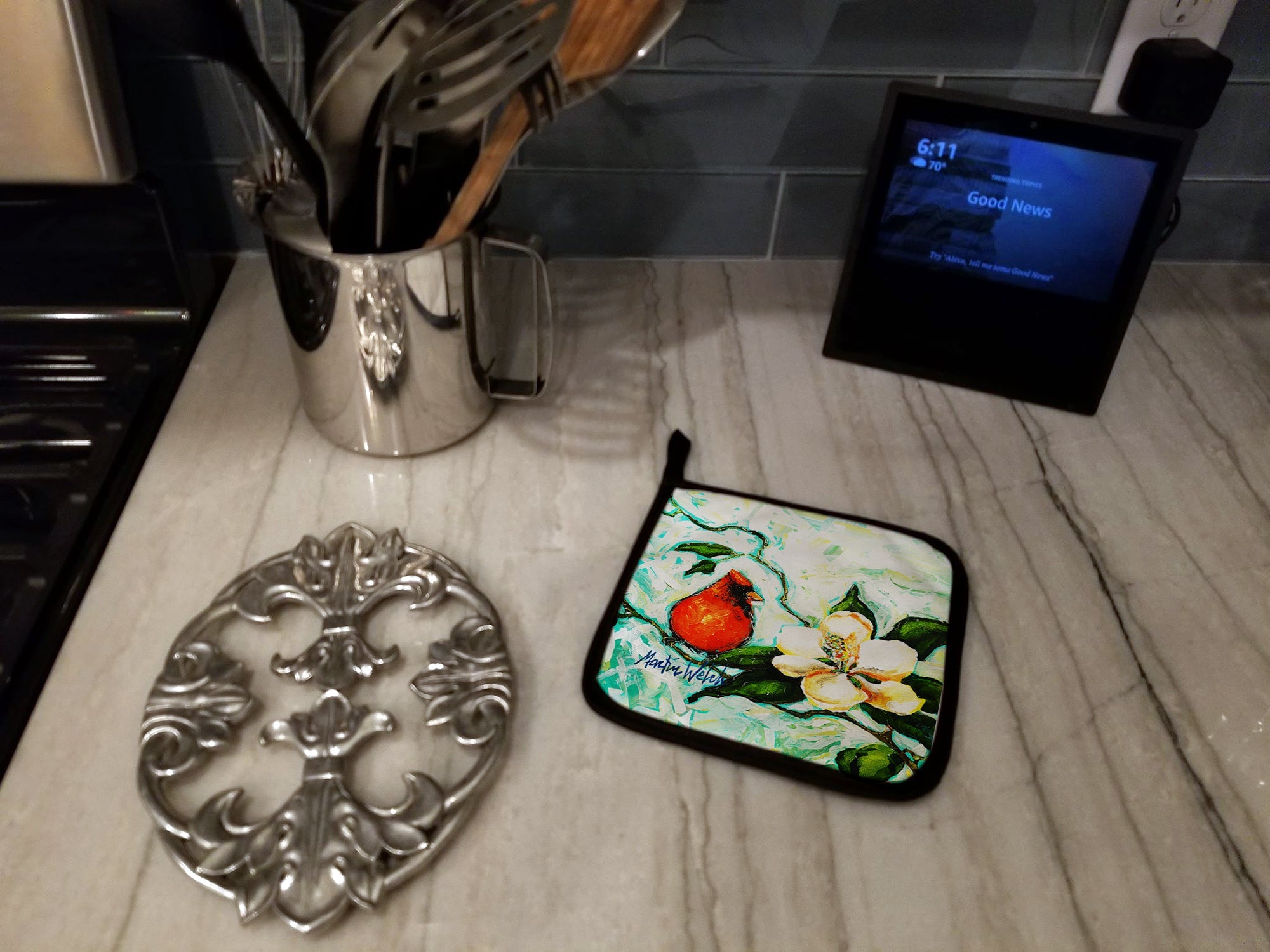 Cardinal Aqua Pot Holder Set of 2 Heat Resistant Quilted Hot Pads 7.5 x 7.5 Inch, Insulated Kitchen Trivets for Cooking & Baking