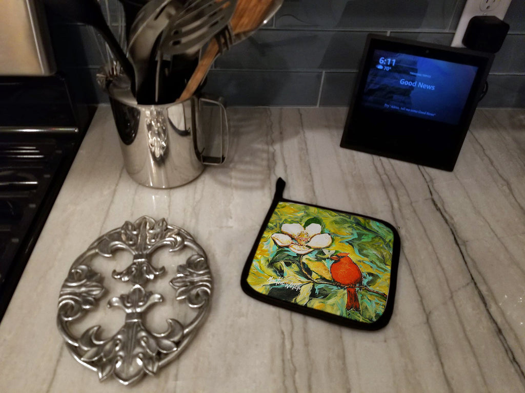 Cardinal with Magnolia Pot Holder Set of 2 Heat Resistant Quilted Hot Pads 7.5 x 7.5 Inch, Insulated Kitchen Trivets for Cooking & Baking
