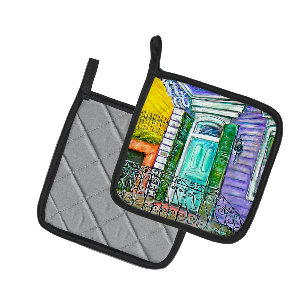The House Next Door Pot Holder Set of 2 Heat Resistant Quilted Hot Pads 7.5 x 7.5 Inch, Insulated Kitchen Trivets for Cooking & Baking