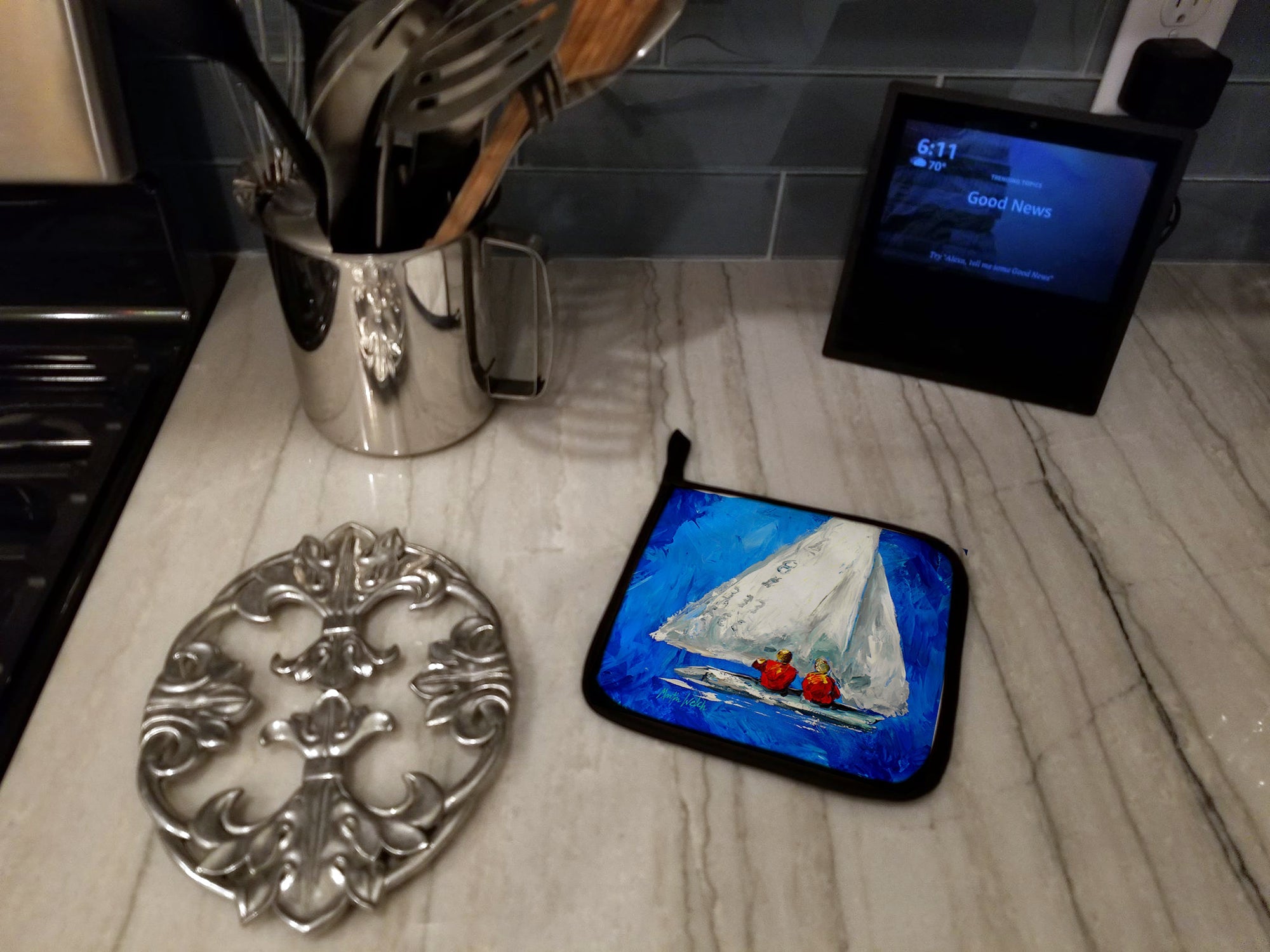 Twos Company Sailboat Pot Holder Set of 2 Heat Resistant Quilted Hot Pads 7.5 x 7.5 Inch, Insulated Kitchen Trivets for Cooking & Baking