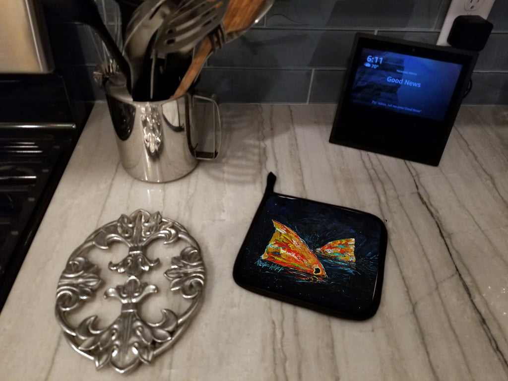 Red Fish Two Tales Pot Holder Set of 2 Heat Resistant Quilted Hot Pads 7.5 x 7.5 Inch, Insulated Kitchen Trivets for Cooking & Baking