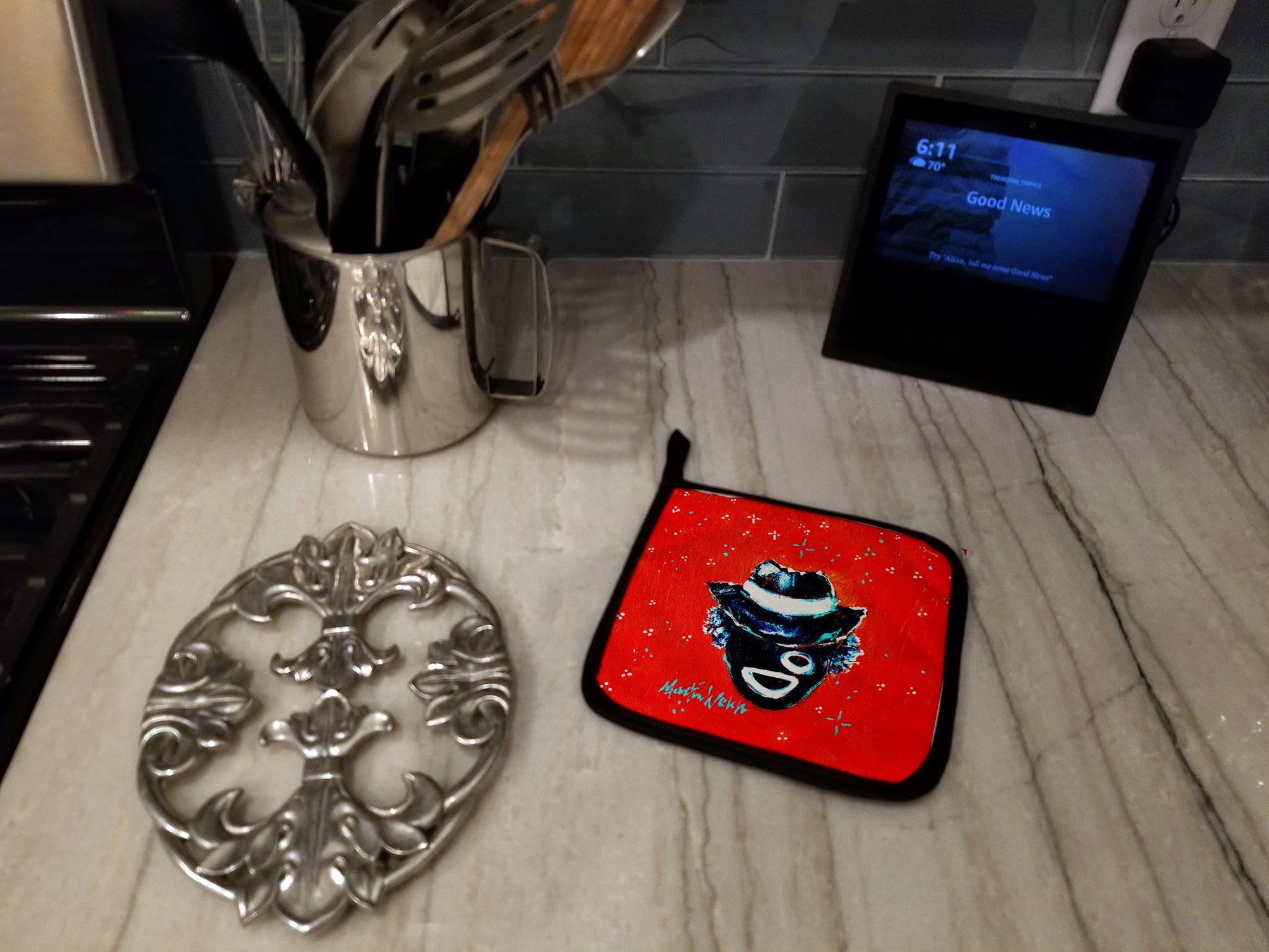 Zee Mr Pot Holder Set of 2 Heat Resistant Quilted Hot Pads 7.5 x 7.5 Inch, Insulated Kitchen Trivets for Cooking & Baking