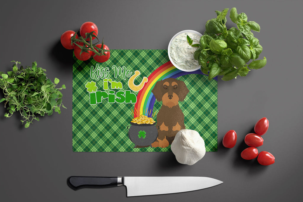 Wirehair Chocolate and Tan Dachshund St. Patrick's Day Cutting Board Tempered Glass Kitchen Cutting Surface, Heat Resistant Chopping, Non-Slip Feet, Food Prep & Serving
